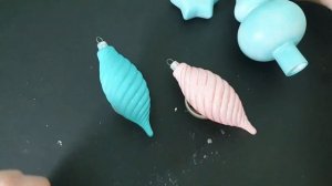 Красим елочные игрушки/ Новогодний декор своими руками