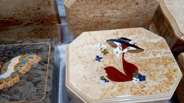 Это очень красиво! Изделия из карельской берёзы, шкатулки на выставке Ладья/2023 год