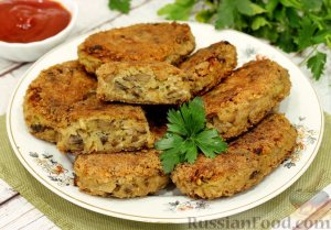 Постные котлеты насытят не хуже мясных!
КАРТОФЕЛЬНЫЕ КОТЛЕТЫ С ГРИБАМИ