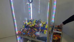 Призовой аппарат «ХВАТАЙ-КА КУБ» - за одну оплату две игры