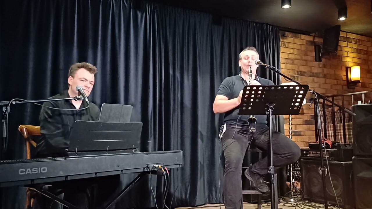 Иван Ялынский. Концерт в кафе Пушкарев 1 отделение 04.06.2024 смотреть онлайн