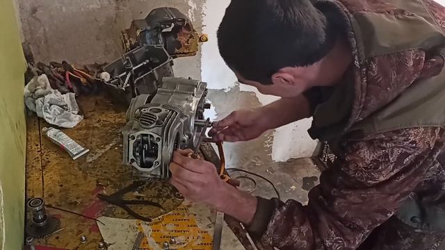 2 . Сборка двигателя питбайка) Тюнинг двигателя  шатун от 125 в 50 кубовый мотор