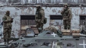 Под Редкодубом бандеры ездили на БТРе и добивали раненых русских солдат