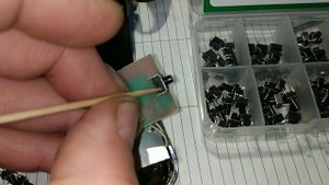 Ремонт фонарика - сломалась кнопка включения.