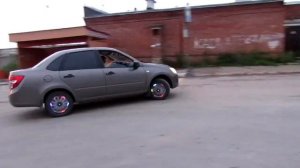 Дрифт на Ладе Гранте.