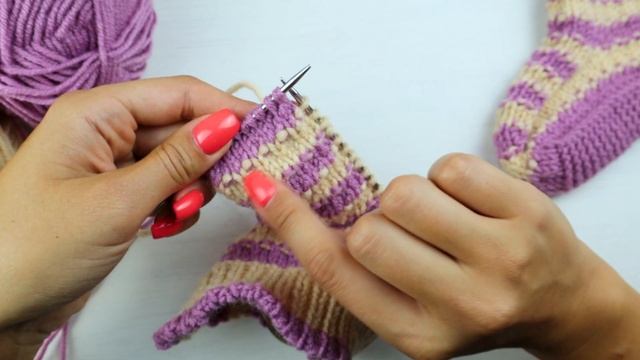 Детские тапочки спицами на ножку 14-15 см. Вяжем теплые и красивые следочки