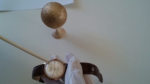 Часы в роли компаса смотреть онлайн