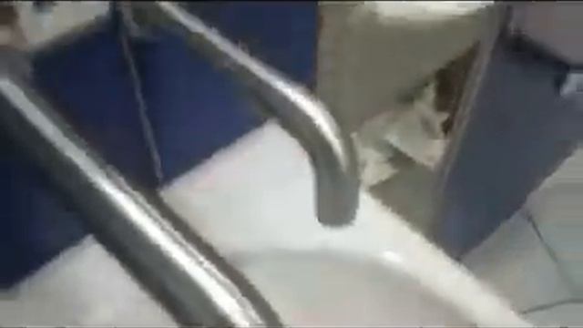 Передернул и помыл))) Прикол!!! смотреть онлайн