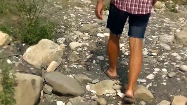 03_09_2016_Огород на берегу р.Сочи.Само растёт,ни кто ни сеял не сажал.mp4 смотреть онлайн