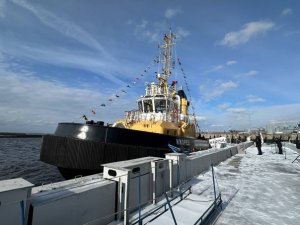 Подъём флага на РБ проекта 90600 "Ижорец"