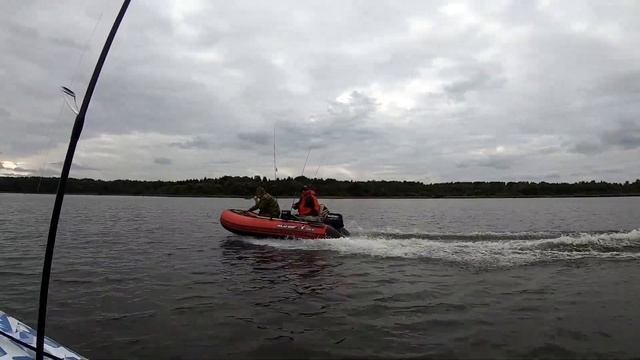 Тест на скорость лодок и моторов YAMAHA 9.9 vs SUZUKI 9.9