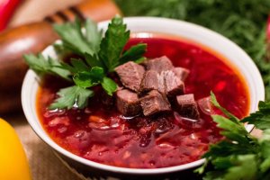 Вкусный обед. Борщ. Мясо в духовке. Салат. Десерт. Напитки.