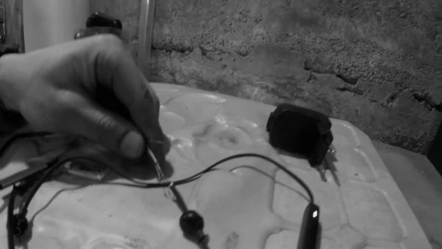 Из наушников в Bluetooth колонку смотреть онлайн