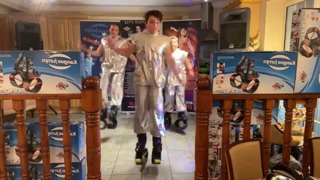 Kangoo Jumps® Live Event June 13/14, 2020 - Leon & Rafael Ionescu Kangoo Discovery™ смотреть онлайн