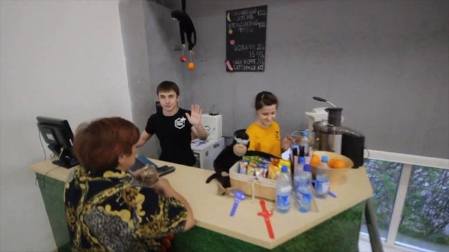 Уфа. Батутный центр "FLYPARK". - По батутам смотреть онлайн