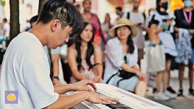 I Played the Best Anime Piano Songs in Public [Attack on Titan, Your lie in April, Giorno's Theme] смотреть онлайн