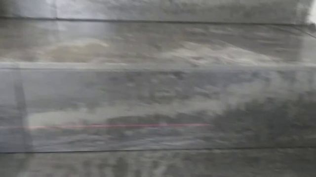Укладка керамогранита на ступени под угольник.