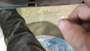 Накладка (молдинг) решетки радиатора на капоте (разборка) ВАЗ 2107