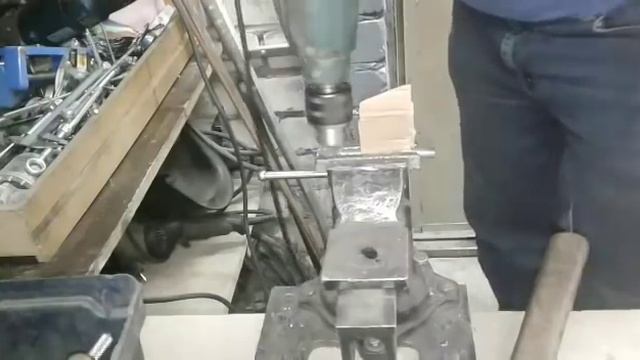 ПОЛЕЗНАЯ САМОДЕЛКА , ДЛЯ ГАРАЖА , МАСТЕРСКОЙ ! DIY. смотреть онлайн