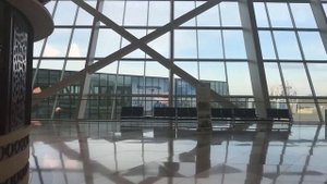 Баку, транзитная зона аэропорта Гейдара Алиева. Обзор по перелету Из Минска в Дубай через Баку.