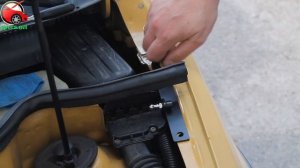 Установка упора / амортизатора капота на Opel Combo C / Опель Комбо 3 в Украине www.upora.net