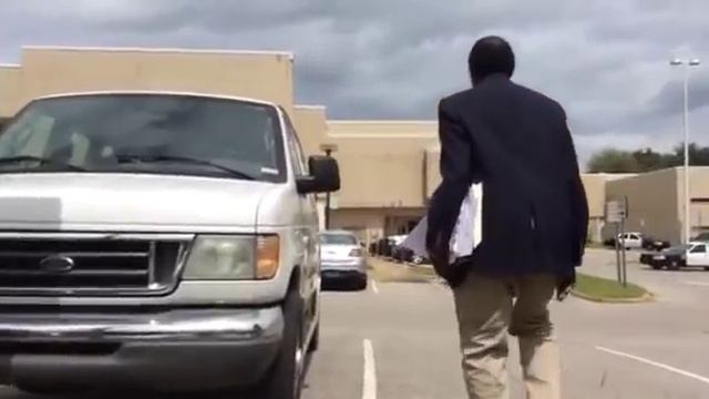 Dothan Commissioner Amos Newsome refuses to answer questions смотреть онлайн