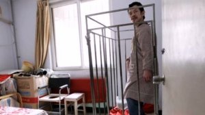 МАТЬ ДЕРЖАЛА СВОЕГО СЫНА В КЛЕТКЕ БОЛЕЕ 40 ЛЕТ