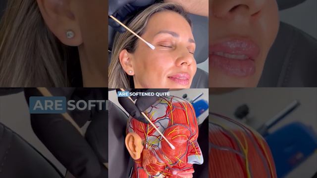 Dr. Morales Demystifies Facial Muscles in Jeuveau Procedure #botox #cosmeticsurgery #aacs смотреть онлайн