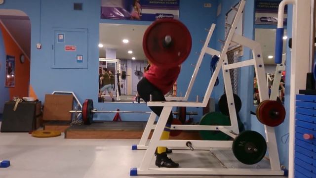 Присед с паузой 135 3#2 смотреть онлайн