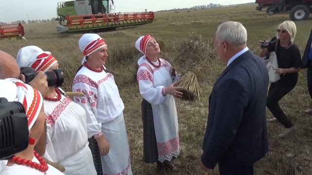 В Оршанском районе прошел праздник Последнего снопа смотреть онлайн