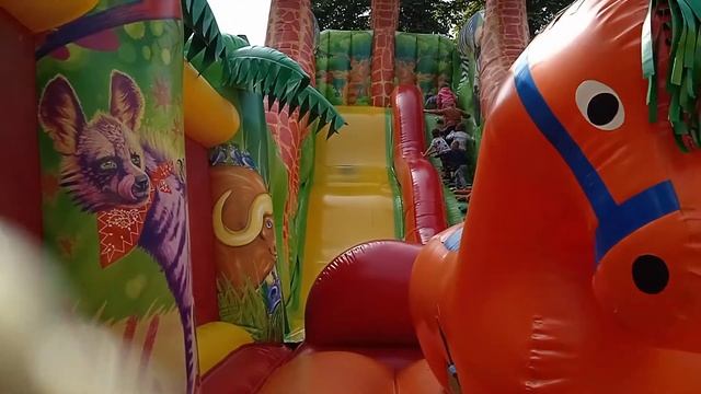 Гомель Батуты в парке смотреть онлайн