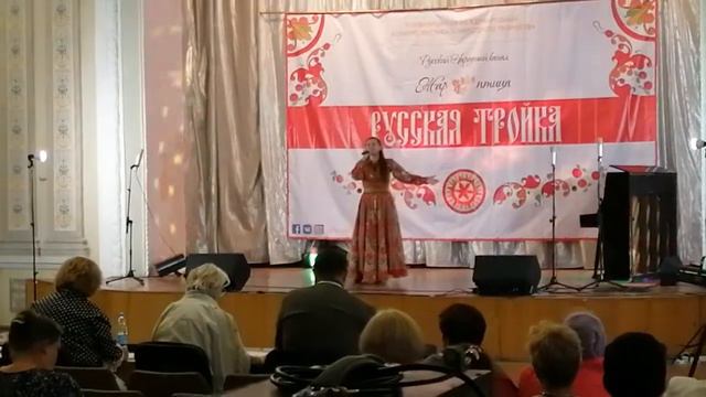 "Цветы России" из репертуара Людмилы Зыкиной исполняет Валентина Топычканова канал Жарптица