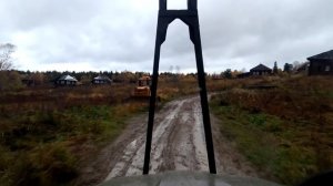 Урал Лесовоз в деле Вывозка леса в сырую погоду...