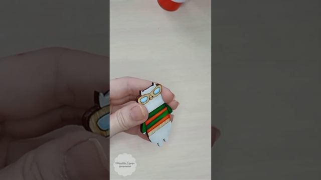 Как из деревянной заготовки сделать красивый значок #своимируками