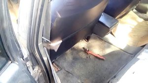 Краткий обзор Volvo 460 и замена ушатаного салона Volvo 460, ржачненько ездили.
