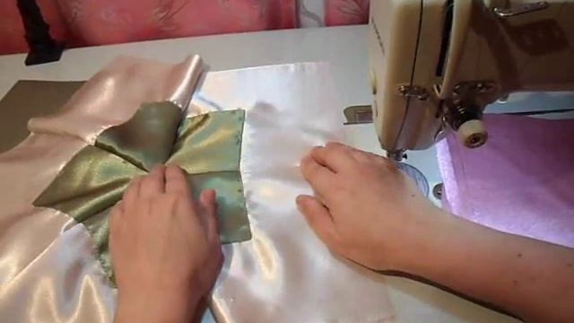Объемная подушка в виде цветка-звездочки