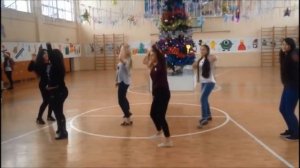 Вжух! Новогодний флешмоб 11 класс.