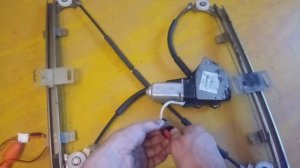 Как работают стеклоподъемники