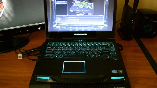 Swamp Green M14x Alienware FX Theme смотреть онлайн