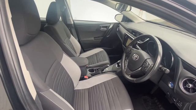 2018 Toyota Auris black смотреть онлайн