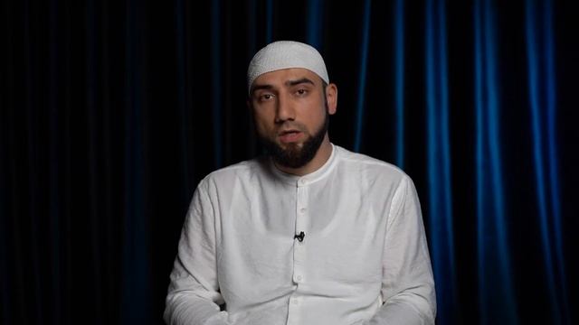 Халиф мусульман, поцеловал его голову… смотреть онлайн