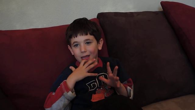 Даниэль рассказывает свою сказку "Синяя птичка" смотреть онлайн