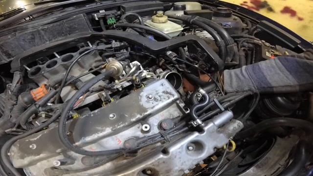 Замена регулятора холостого хода на Opel Astra F двигатель X16XEL смотреть онлайн