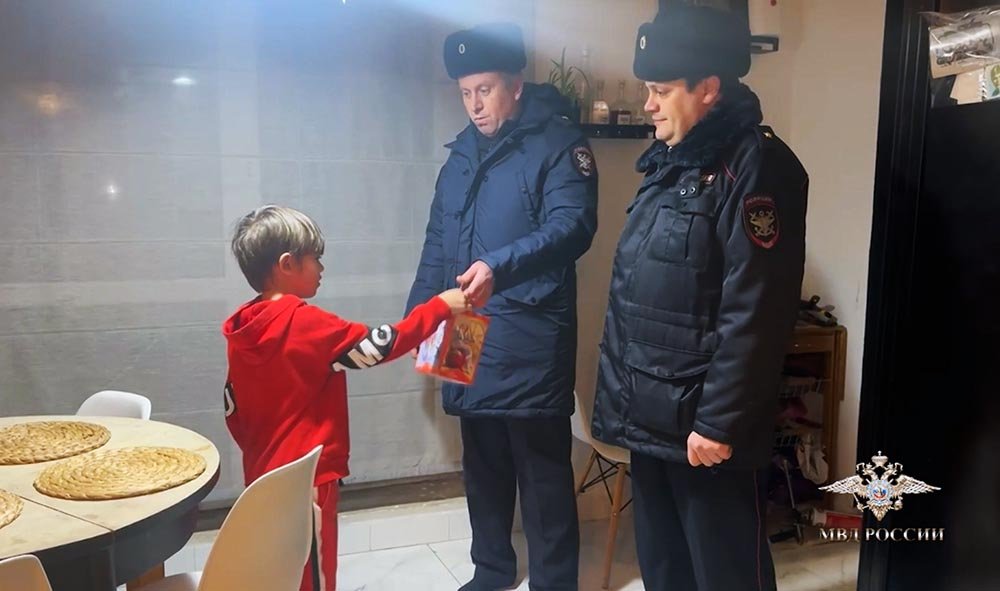 Полицейских из Тамбова наградили за спасение детей / События на ТВЦ