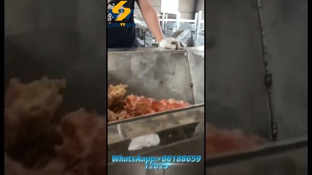 Bone Meat Grinder Grinding Frozen Fish Meat as Part of Raw Material of Pet Food