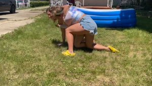 Kate vs Baby | Dunk U Match #BackyardWrestling