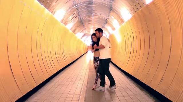 Stockholm Midnight - Kizomba Fusion Improvisation смотреть онлайн