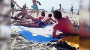 Невероятные приколы и пранки, попробуй не засмеяться