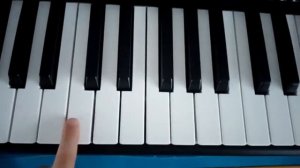 Как играть на пианино мама шила мне штаны