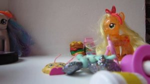 МАМА КУПИ МНЕ ПОНИ!!! МИЛЛИОНЫ на игрушки ;))